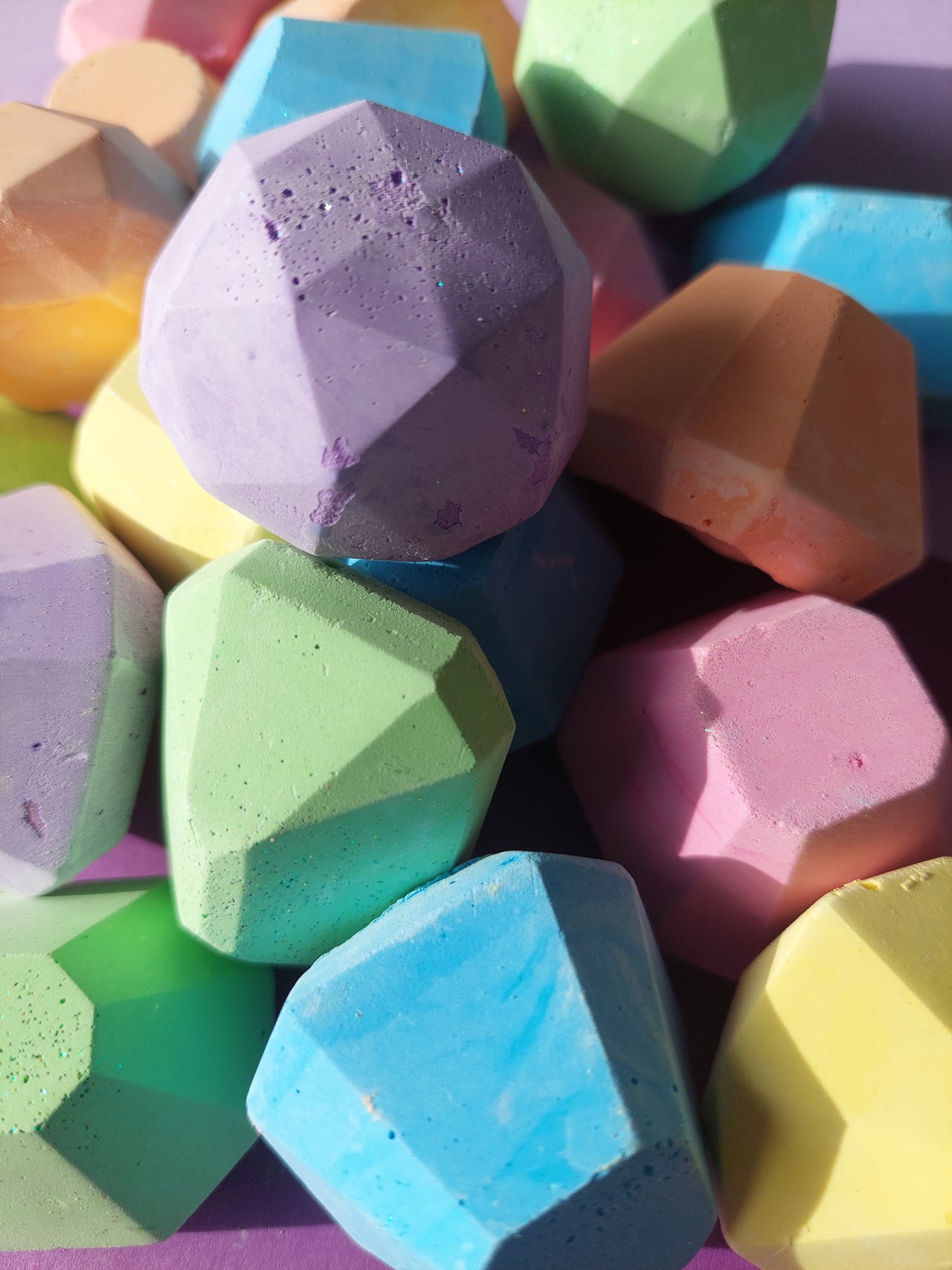 Sidewalk Scribbles - GLITTER GEMS SIDEWALK CHALK SET